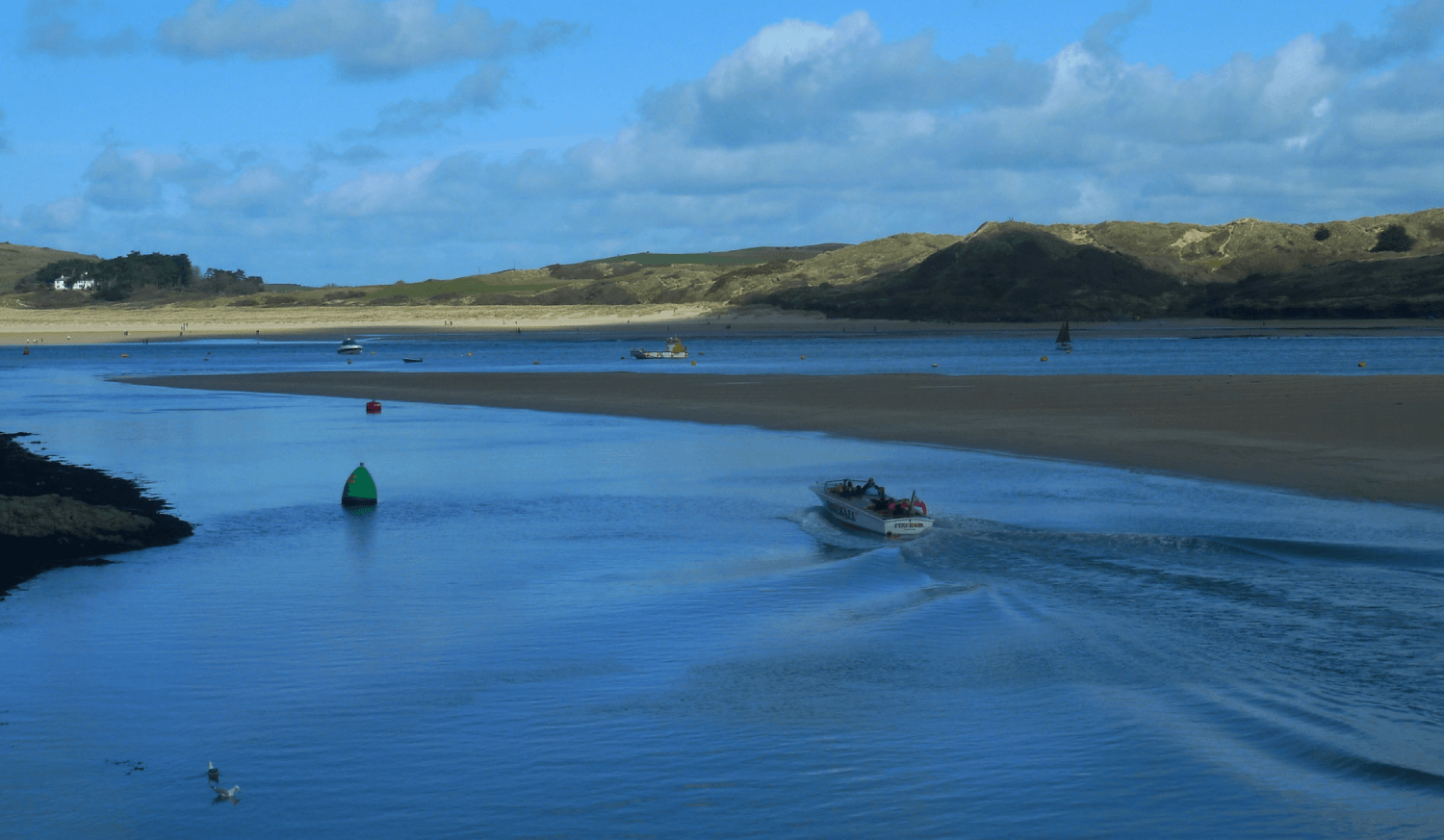 Cornwall’s Tasty Treats: Discovering the Best Places to Eat in Cornwall