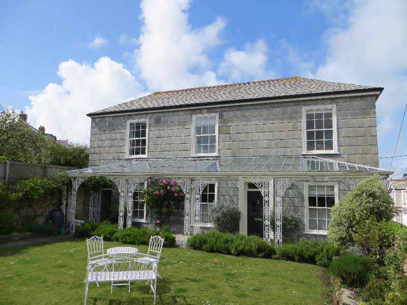 places to stay in Padstow - Cosworth House in Padstow