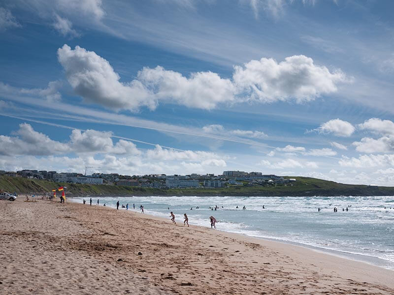 Fistral Beach - Dog friendly beaches in Cornwall